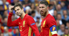 Piqué y Ramos durante la Eurocopa 2016.