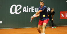 El alemán Carl-Uwe Steeb participando en la Legends Cup.