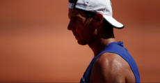 Imagen que refleja el calor que están sufriendo los tenistas durante la semana previa y sus estrenos en el segundo Grand Slam de la temporada. Foto: Rafa Nadal Fans.