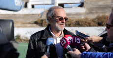 Antonio Diéguez atendiendo a los medios el día de los inicios de la demolición del Estadi Balear en 2017. Foto: GuiemSports.