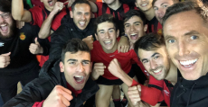 Selfie de Nash con el vestuario del juvenil DH del Mallorca. Foto: RCDM.