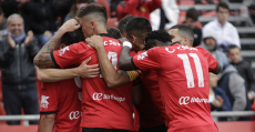 Celebración del tercer tanto del Mallorca frente al Lleida. Foto: RCDM.