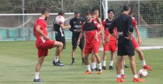 La plantilla del Mallorca ejercitándose en la ciudad deportiva del Real Zaragoza. Foto: RCDM.