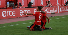 Abdón celebrando su tanto frente a Osasuna. Foto: RCDM.