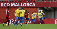 Los futbolistas canarios festejando uno de los dos tantos anotados en Son Moix. Foto: LaLiga.