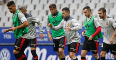 Los futbolistas rojillos calentando en el Carlos Tartiere. Foto: LaLiga.