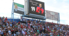 El Francisco de la Hera homenajeó al fallecido Reyes. Foto: LaLiga.