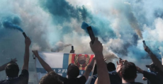 Recibimiento a los futbolistas del ATB antes del partido contra el Racing. Foto: FTKS.