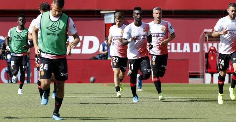 Calentamiento del Mallorca previo al partido ante el Espanyol. Foto: LaLiga.