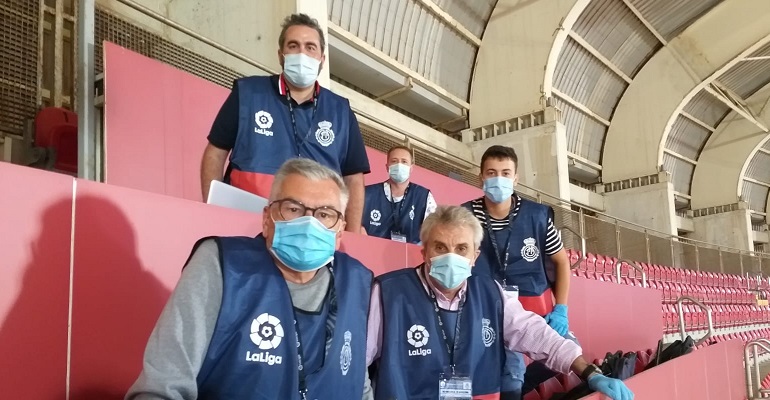 Los cinco medios escritos acreditados para el partido en la zona de prensa. Foto: TTdeporte.